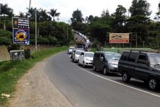 Libur Panjang, Arus Lalu Lintas di Bandung Utara Macet Total