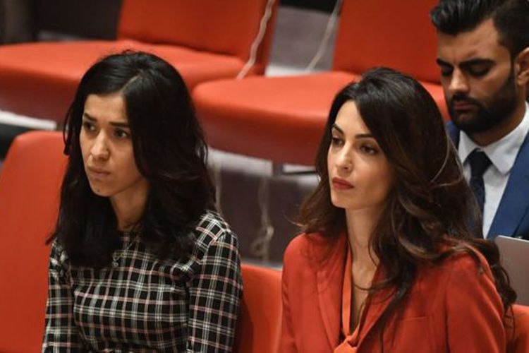 Nadia Murad (kiri) dan Pengacara HAM, Amal Clooney, hadir di pembahasan tentang genosida ISIS di pertemuan Dewan Keamanan PBB.