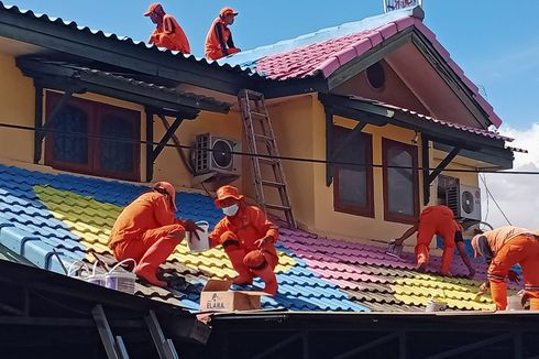 Pengecatan 168 Genteng Rumah di Lenteng Agung Libatkan Dewan Kesenian Jakarta