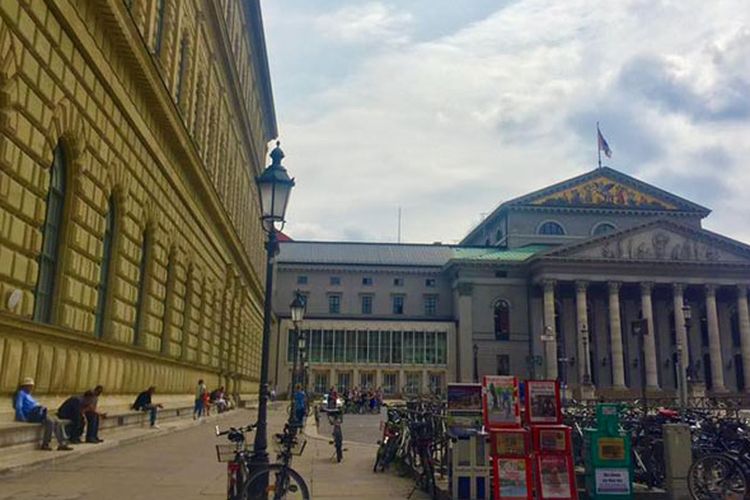 Perpustakaan Bavaria Munich di Jerman.