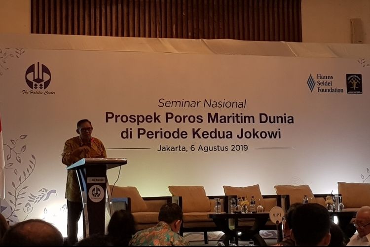 Ketua Yayasan Dewan Pimpinan The Habibie Center Sofian Effendi saat membuka Seminar Nasional bertajuk Prospek Poros Maritim Dunia di Periode Kedua Jokowi, di Hotel LeMeridien, Jakarta Pusat, Selasa (6/8/21019).