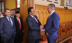 Buka Peluang Investasi, Rachmat Gobel Jelaskan Pembangunan IKN di Hadapan Parlemen Hungaria