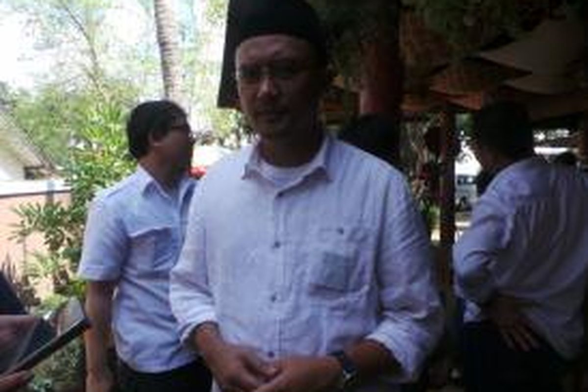 Calon Wali Kota Depok Dimas Oky Nugroho, di kantor DPC PDI Perjuangan Margonda Depok, Jawa Barat, Rabu (9/12/2015)
