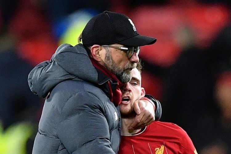 Juergen Klopp, Andy Robertson seusai laga Watford vs Liverpool pada pekan ke-28 Liga Inggris 2019-2020.