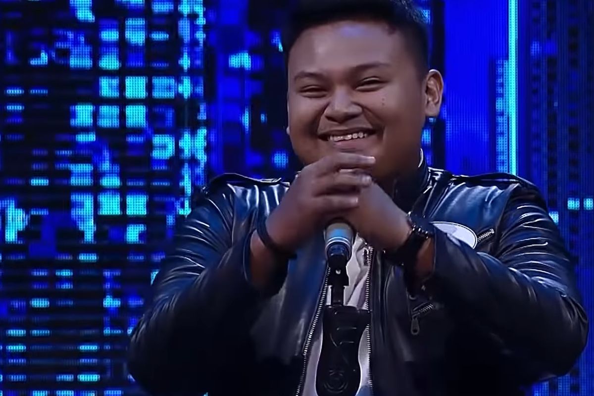 Dian Amanda, kontestan Indonesian Idol X, di babak eliminasi 3.