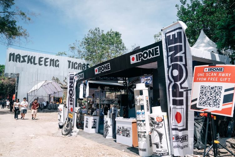 IPONE perkenakan oli mesin terbarunya kepada para pecinta motor custom di Custom War 2025 di Bali