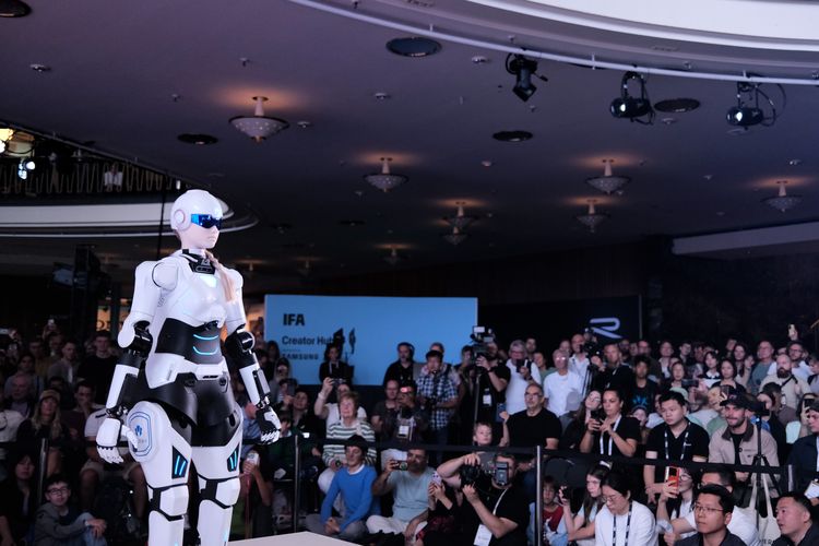 Chery Perluas Teknologi Otomotif ke Robot, AiMOGA Debut di Eropa