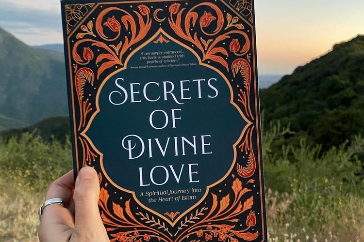 Review Buku Secrets of Divine Love
