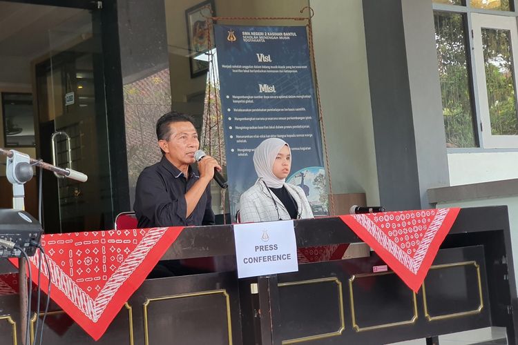 Putri Ariani saat di SMM Yogyakarta atau SMK N 2 Kasihan, Bantul. Minggu (11/6/2023)