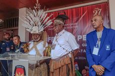 Pakai Mahkota Berbulu Kasuari Putih, Romanus- Albertus Mendaftarkan Diri ke KPU untuk Pilkada Papua Selatan