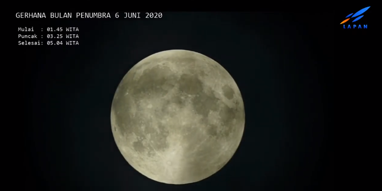 Foto pengamatan gerhana bulan penumbra pukul 01.43 WITA, Sabtu (6/6/2020)
