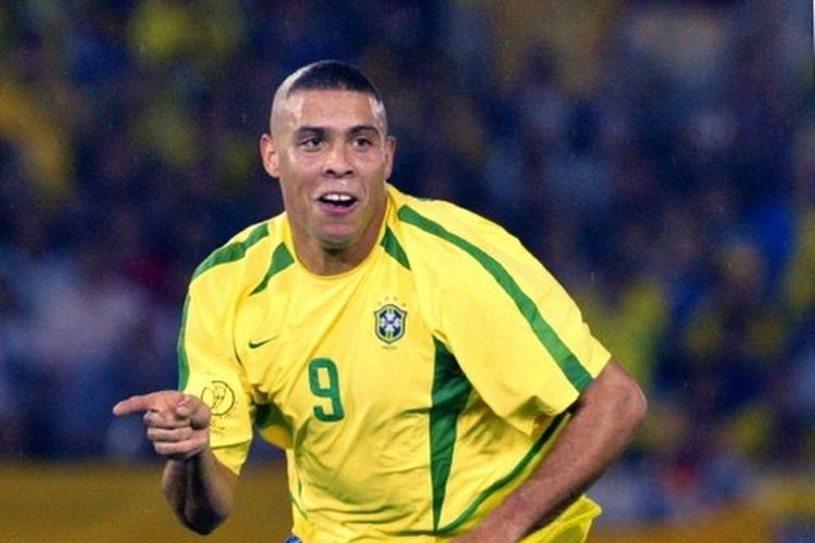 Kisah di Balik Rambut Kuncung Ronaldo, Hasil Manis Saat Piala Dunia 2002...