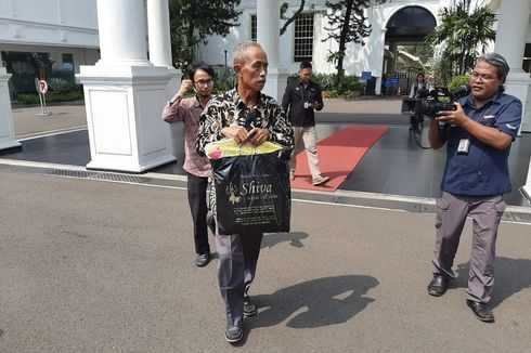 Tak Hanya Dapat Bantuan Modal, Usma Juga Diberi 4 Potong Baju oleh Jokowi
