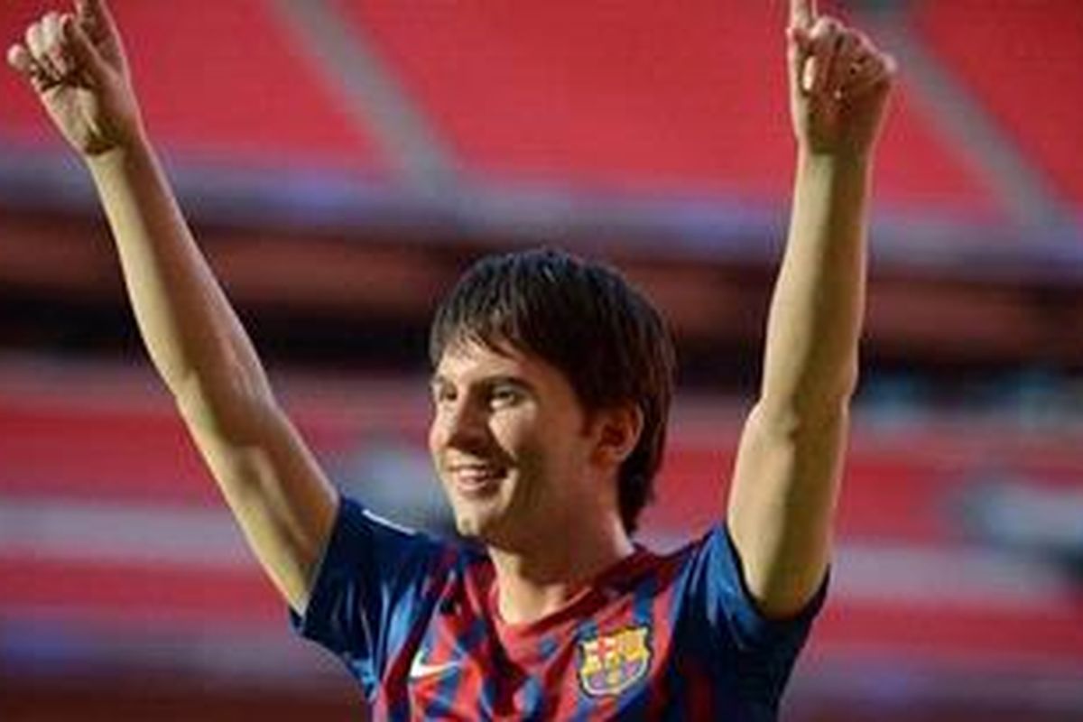 Patung lilin Lionel Messi karya Madame Tussauds dipamerkan di Stadion Wembley, Rabu (19/9/2012). 