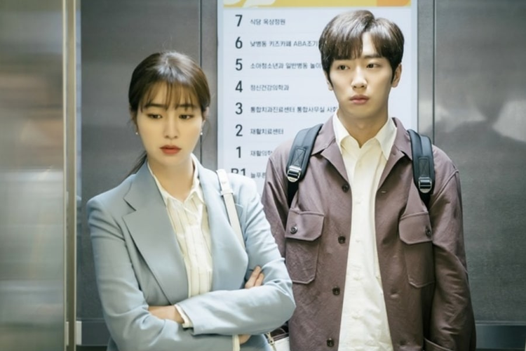 Potongan adegan Lee Min Jung dan Lee Sang Yeob dalam drama Korea Once Again