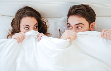 Wife Cheats On Sleeping Husband On Bus - Tak Perlu Malu, Mendadak Kentut Saat Bercinta Bukan Hal Aneh