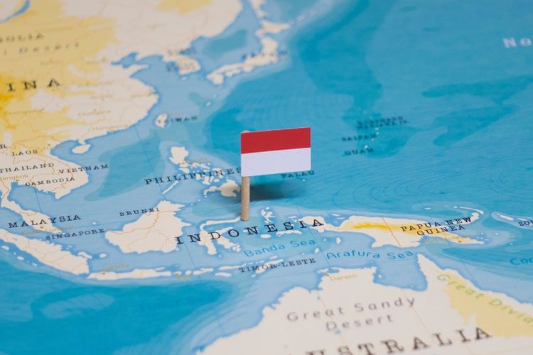 Ilustrasi peta Indonesia. Selain berupa negara atau daratan, laut, dan udara, batas negara Indonesia juga dibagi menurut mata angin yaitu utara, selatan, barat, dan timur.