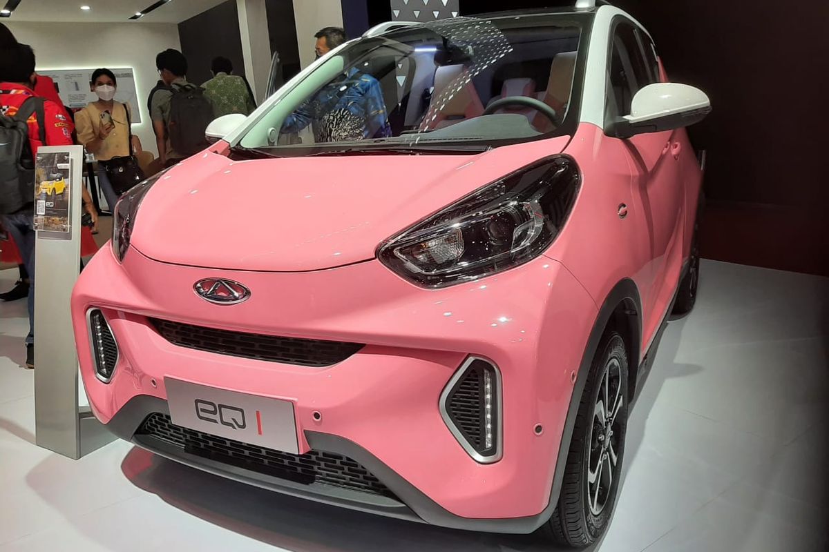 Mobil listrik Chery eQ I ikut pameran IIMS Hybrid 2022 menandai kembalinya merek China ini beroperasi lagi di Indonesia.