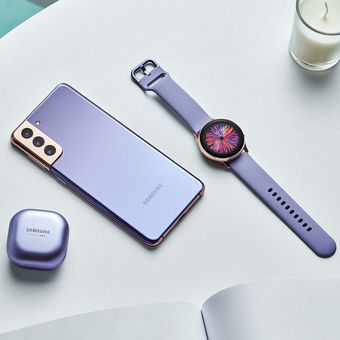 Galaxy S21 Plus dengan Galaxy Buds Pro dan Galaxy Watch