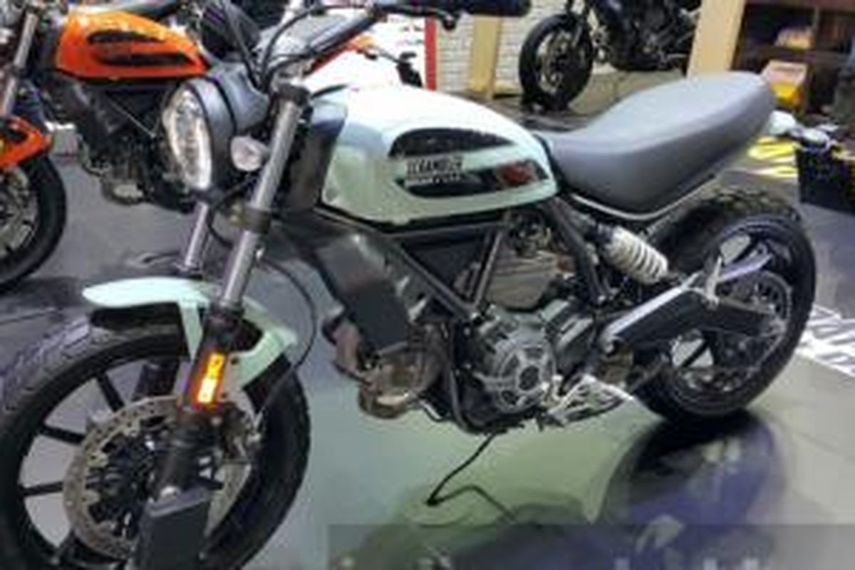 Ducati Scrambler Sixty2y yang diluncurkan di Thailand Motor Expo 2015.