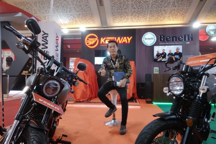 Keeway meluncurkan New Keeway SCR250V dan V250FI di ajang Indonesia International Motor Show (IIMS) Hybrid 2022.