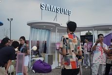 Samsung Buka Booth di Festival Musik Head In The Clouds Jakarta 2022