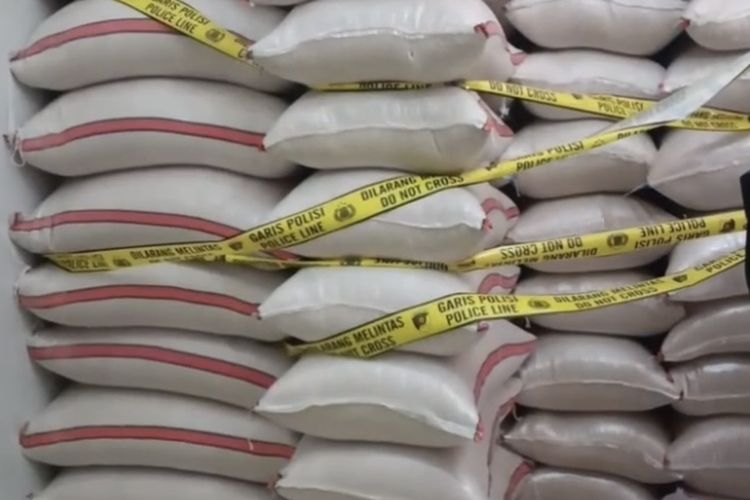 600 Ton Beras Subsidi Dioplos Jadi Premium di Jaktim, Dijual Rp 17.000 Per Kg