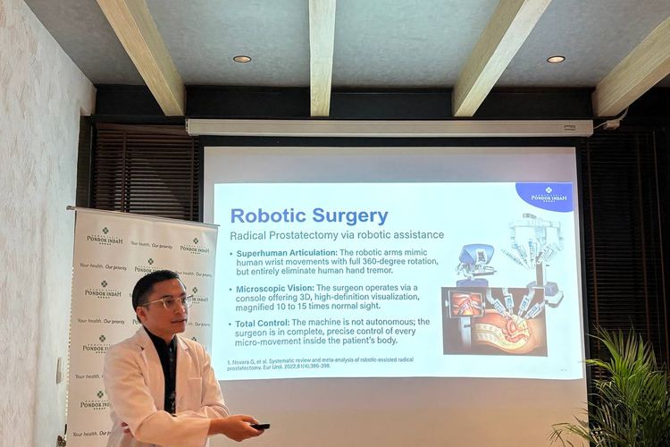 Dokter Jelaskan Cara Kerja Operasi Robotik pada Kanker Prostat