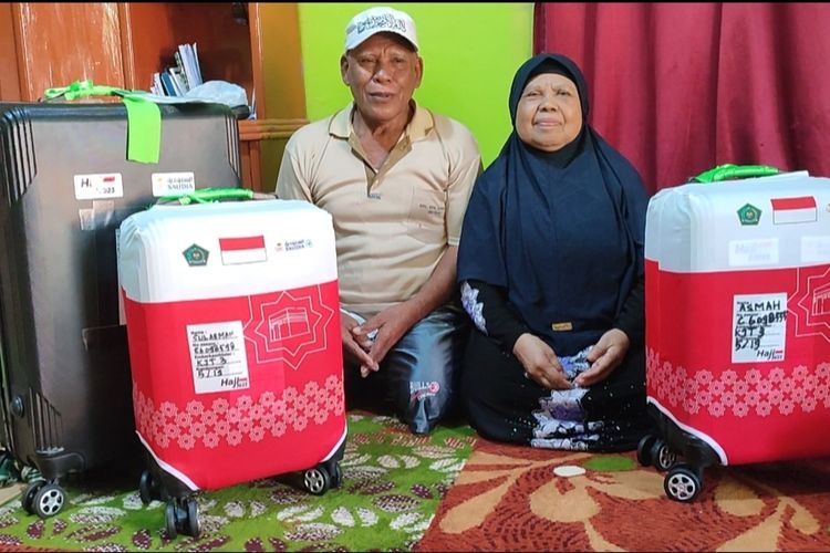 Sulaeman (74) dan Asmah (64) warga desa Karangmangu, Kecamatan Kramatmulya, Kabupaten Kuningan, Jawa Barat yang berhasil melunasi haji, dan berangkat pada tahun ini. Keduanya berangkat ke tanah suci atas kegigihan menabung dari sisa untuk membuat batu bata.