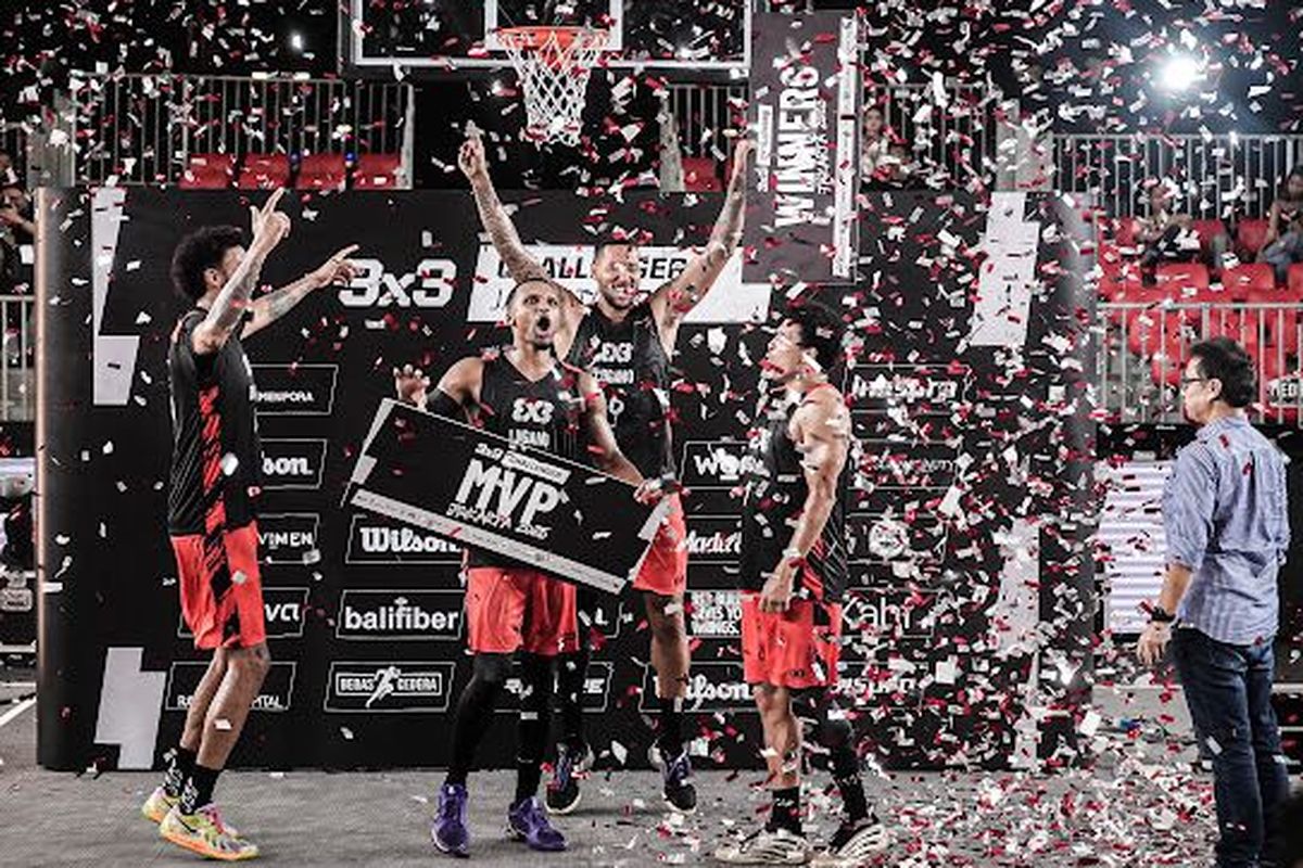 Tim asal Swiss, Lugano, berhasil keluar sebagai juara FIBA 3x3 Challenger Jakarta 2025 usai menaklukkan wakil China, Hangzhou, dalam laga final di Plaza Parkir Timur Gelora Bung Karno, Minggu (27/7/2025) malam WIB.