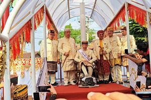 Viral Jokowi Injak Kepala Kerbau Saat Prosesi Adat Lampung, Apa Maknanya?