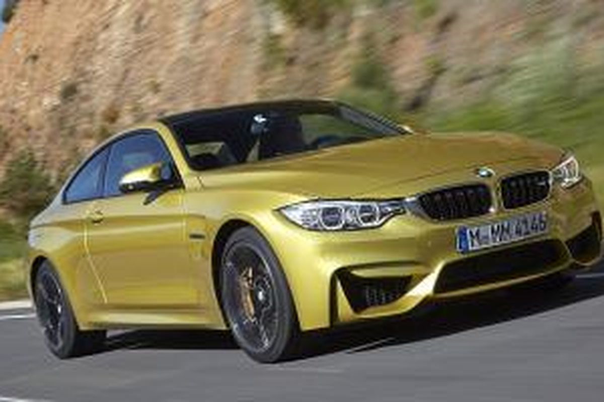 Generasi kelima BMW M4 Coupe