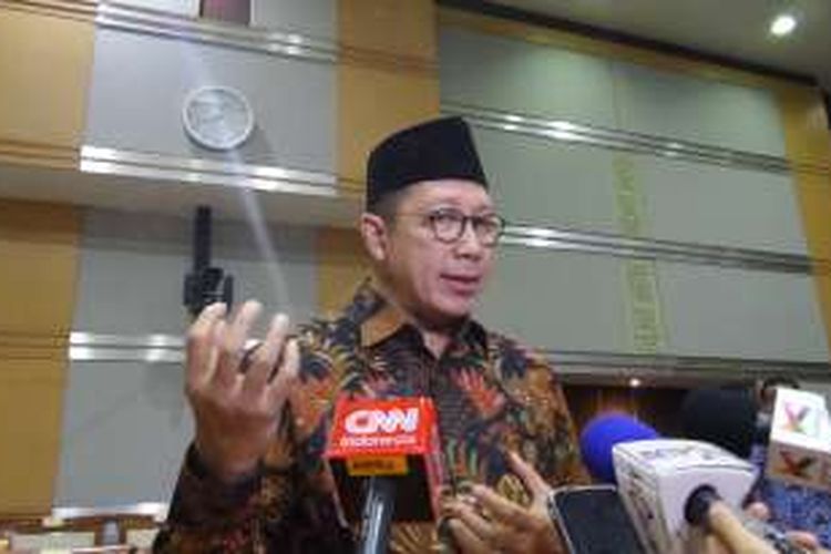 Menteri Agama Lukman Hakim Saifuddin di Kompleks Parlemen, Senayan, Jakarta, Senin (3/10/2016)