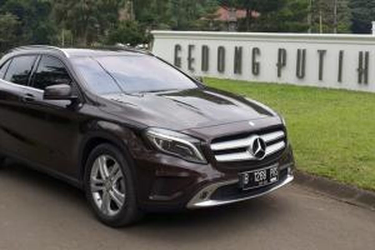 Mercedes-Benz GLA 200 Urban, pilihan mobil premium untuk yang aktif.