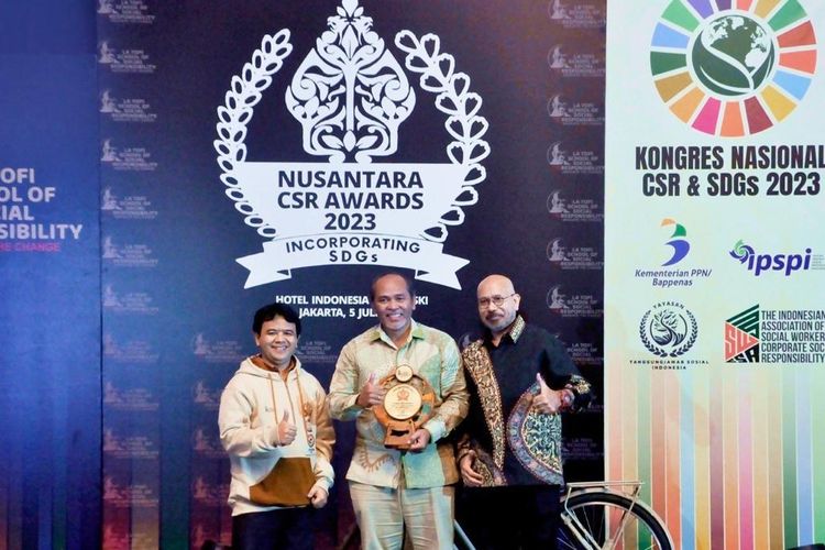 PT Indra Karya (Persero), pada Rabu (5/7/2023) di Jakarta, meraih Nusantara CSR Awards (NCSRA) 2023 dalam kategori Pekerjaan Layak dan Pertumbuhan Ekonomi untuk Program Desa Sukorejo, Kabupaten Sragen di Jawa Tengah yang dikelola secara Terintegrasi.