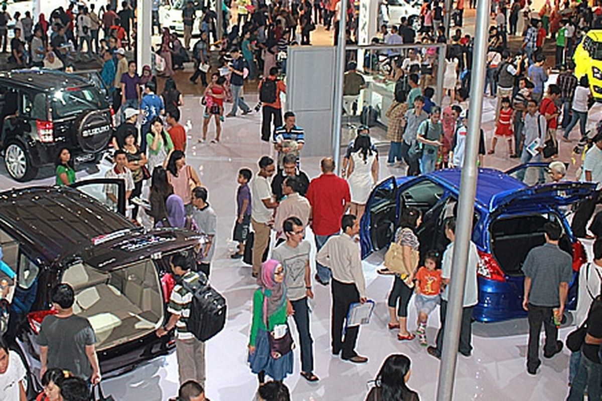 Penjualan mobil 2012 naik  hampire 25 persen dari tahun sebelummnya