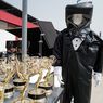 Emmy Awards 2020, Presenter Pakai Baju APD Bermodel Tuksedo