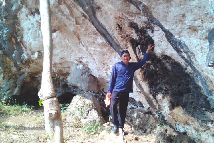 Goa Song Terus di Pacitan, Jawa Timur. 