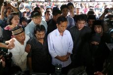 Jokowi Melayat ke Makam Murry 'Koes Plus'