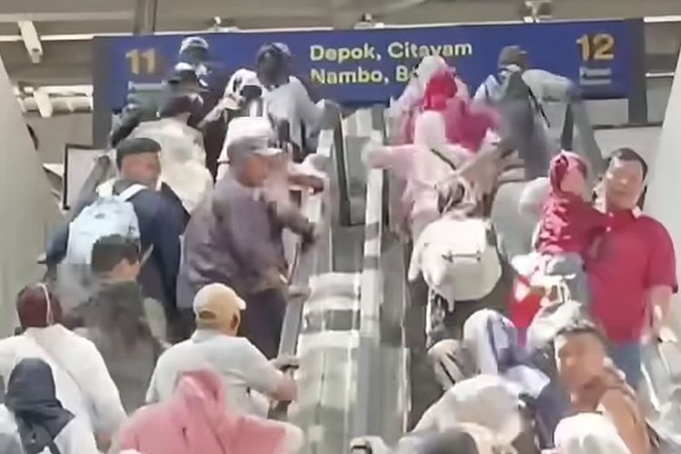 Eskalator Stasiun Manggarai Mati Hari Ini Picu Penumpukan Penumpang, Kini Kembali Normal