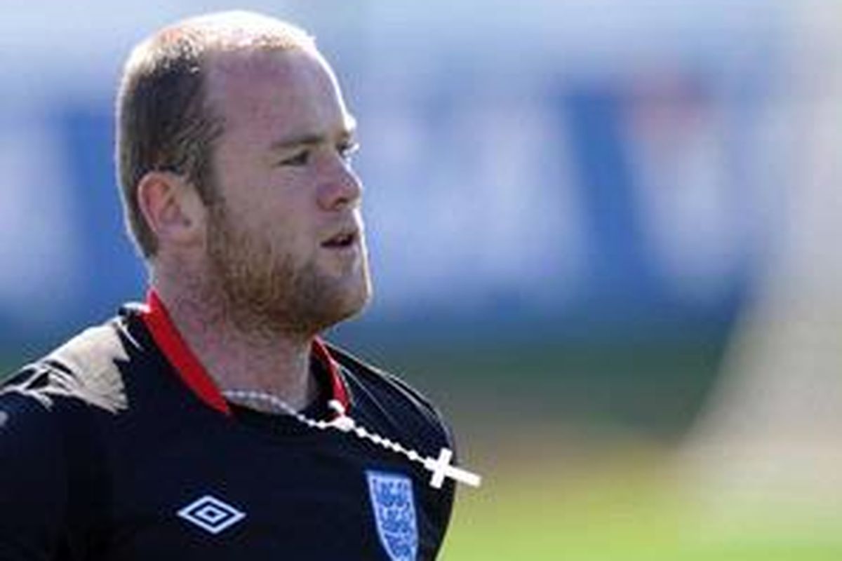 Wayne Rooney, menjadi tumpuan lini depan Inggris di Piala Dunia 2010.