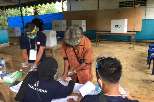 5 Orang Rimba Batal Nyoblos gara-gara Ketakutan dengan Pengukur Suhu Tubuh