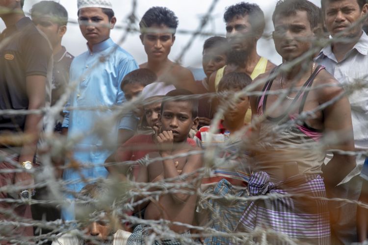 Warga pengungsi Rohingya di perbatasan Myanmar dengan Bangladesh.