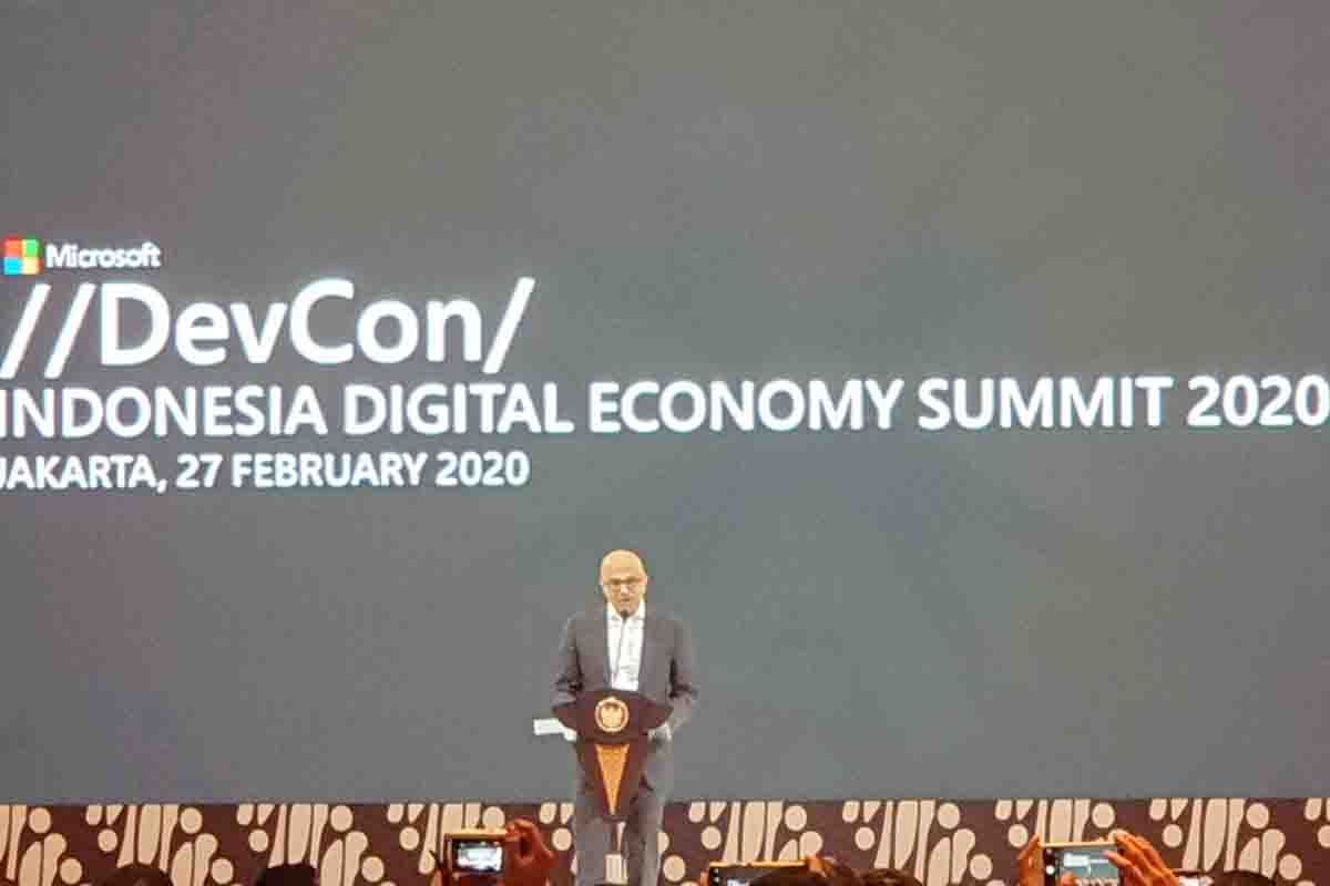 CEO Microsoft Satya Nadella ketika berbicara dalam Indonesia Digital Economy Summit 2020 di Jakarta, Kamis (27/2/2020). 