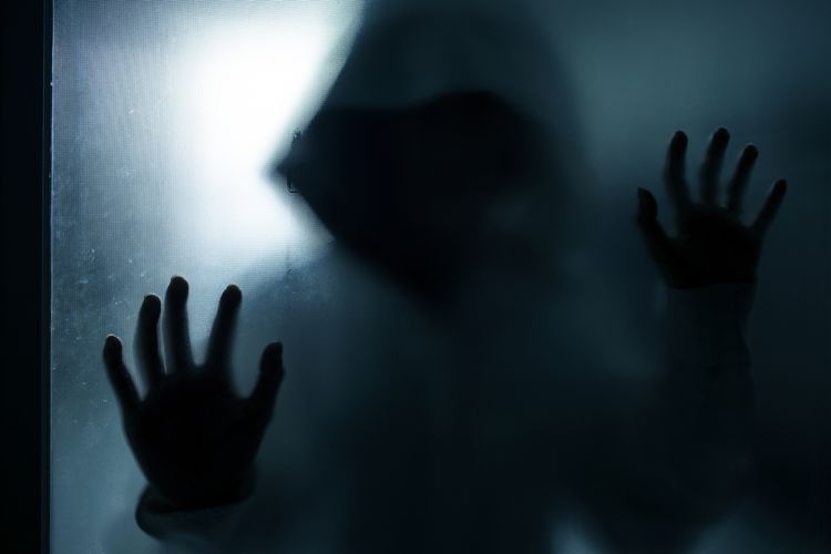 Ilustrasi pembunuhan, kriminal, sadisme