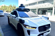 Pencuri Kabur Pakai Taksi Robot, Polisi Sulit Lacak Pelaku Berbulan-bulan