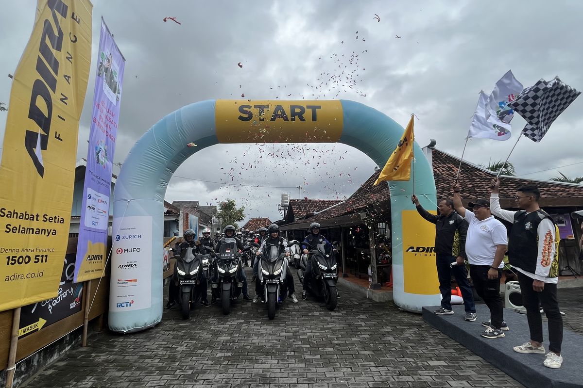 Adira Ajak Komunitas Motor Touring ke Desa Wisata Ramah Berkendara