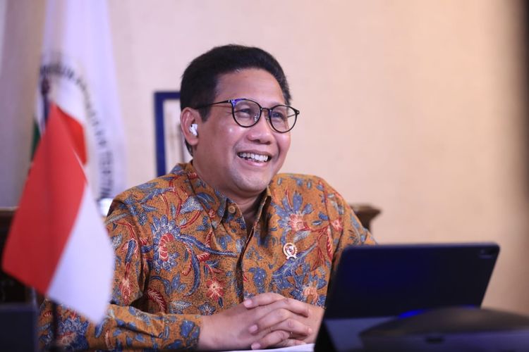 Menteri Desa PDTT Abdul Halim Iskandar saat narasumber di Klik Indonesia Petang Televisi Republik Indonesia (TVRI), Selasa (20/7/2021).
