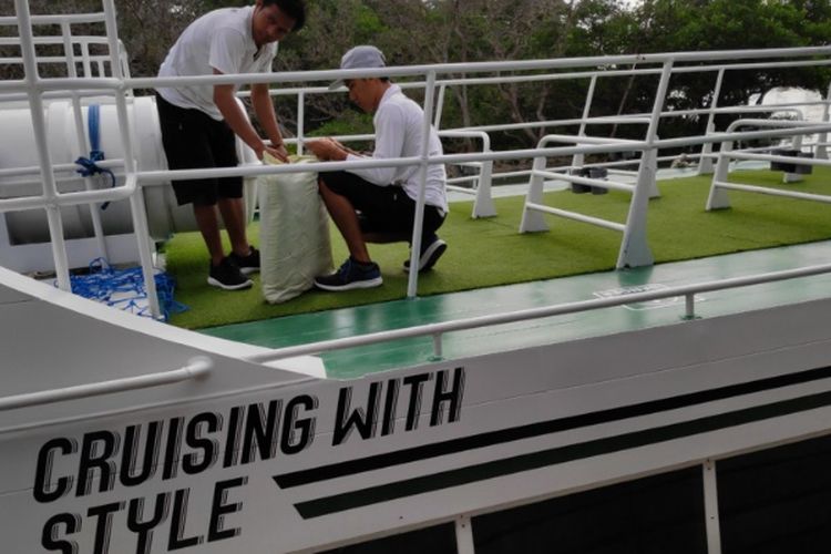 Kapal cepat NS Boat, berangkat dari Pelabuhan Sesetan Bali menuju Gili Trawangan dan Gili Air.