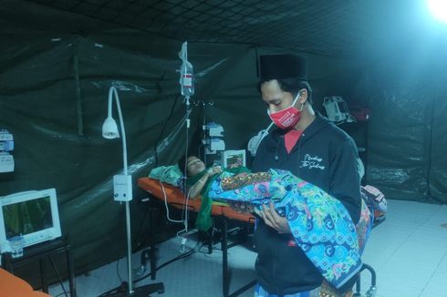 Kala Korban Gempa di Mamuju Jalani Operasi Caesar Dalam Tenda